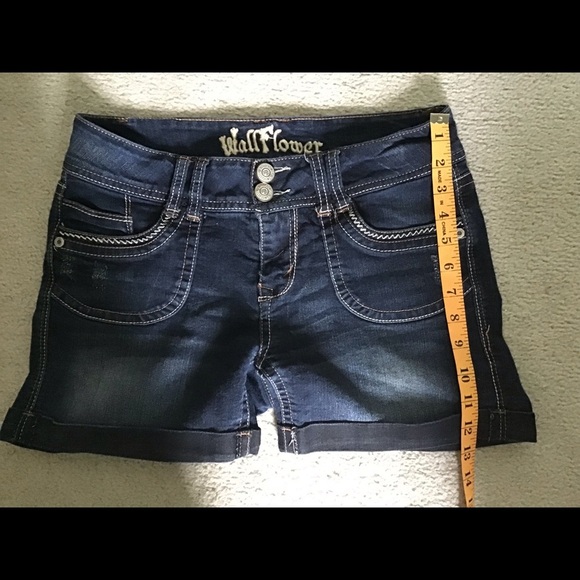 Wallflower Indigo denim shorts - Picture 7 of 9
